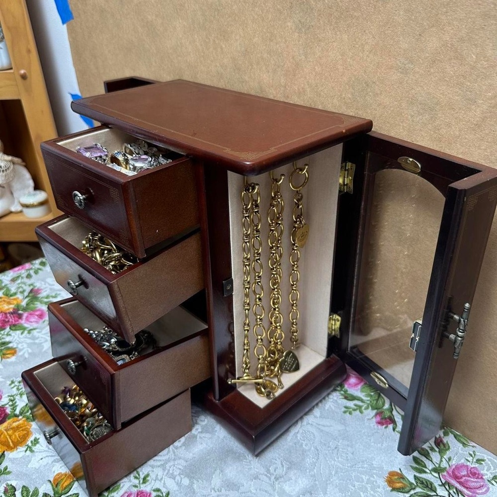 Elegant Wooden Jewelry Box with Drawers